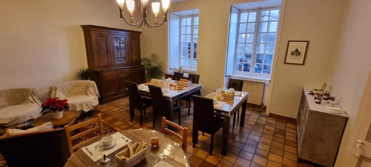 Le Puy-en-Velay Maison Au Loup - Superbe Ancien Hotel Particulier Du Xvie Siecle Au Coeur De La Vieille Ville Du Puy מראה חיצוני תמונה