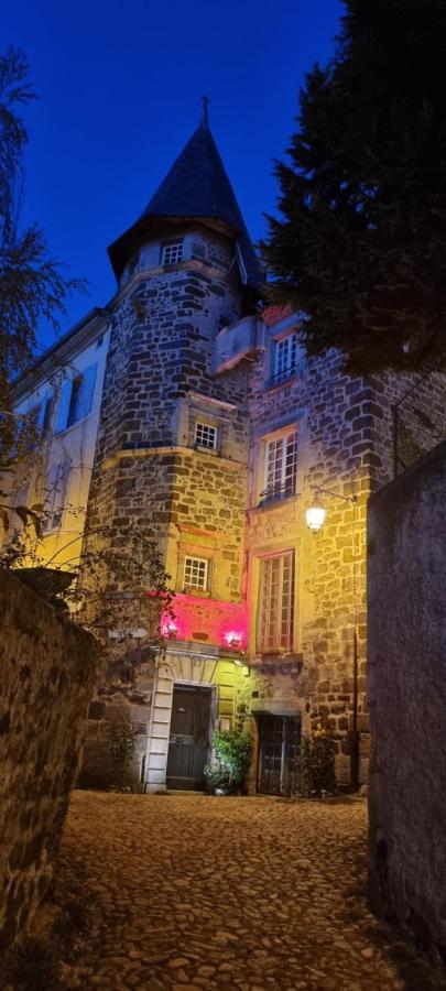 Le Puy-en-Velay Maison Au Loup - Superbe Ancien Hotel Particulier Du Xvie Siecle Au Coeur De La Vieille Ville Du Puy מראה חיצוני תמונה